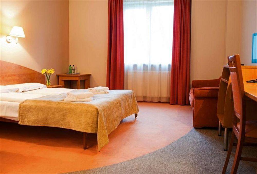 Comfortbiznes Pruszkow Luaran gambar